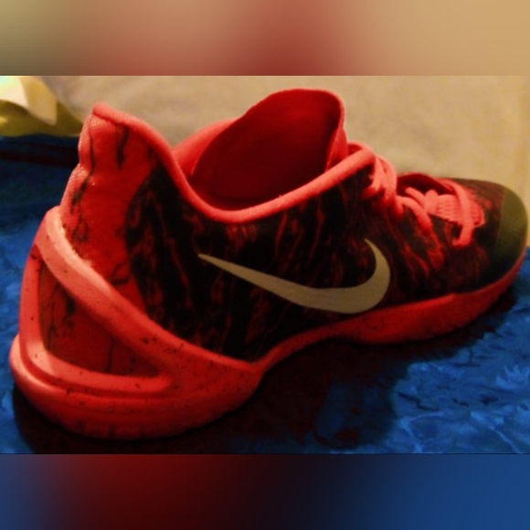 Nike - Picture 9 of 10